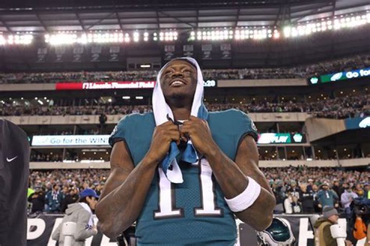 A. J. Brown contract, salary and net worth explored