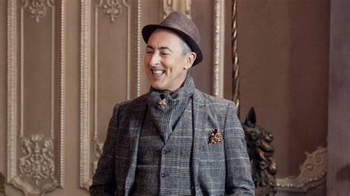 Alan Cumming’s most dazzling ‘The Traitors’ outfits, ranked