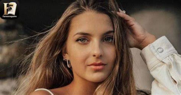 Alexa Rivera Vi... Biography