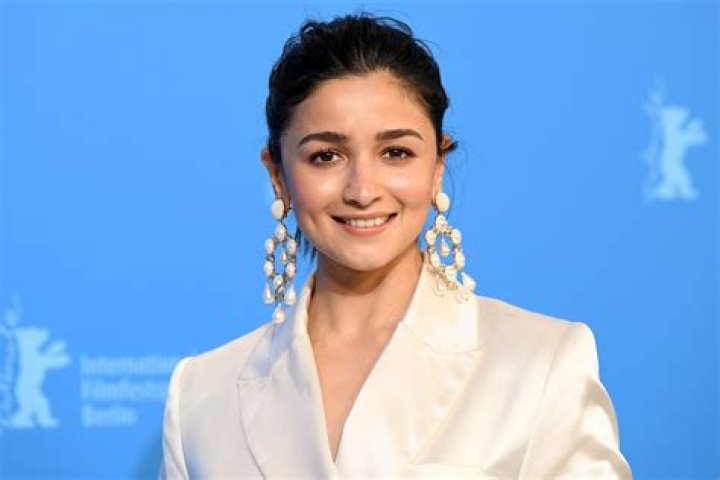 Alia Bhatt Biography