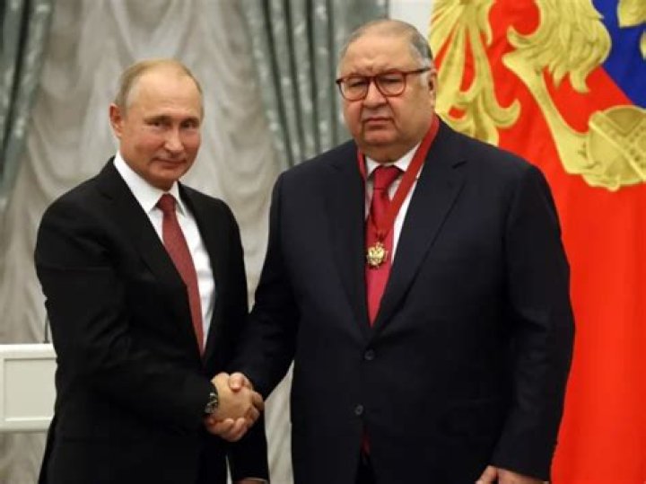 Alisher Usmanov Biography - Facts, Childhood, Family Life & Achievements