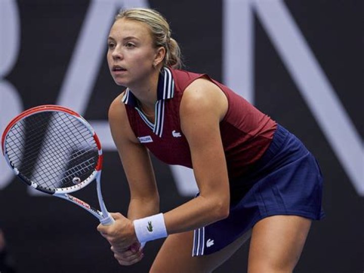 Anett Kontaveit family, husband, children, parents, siblings