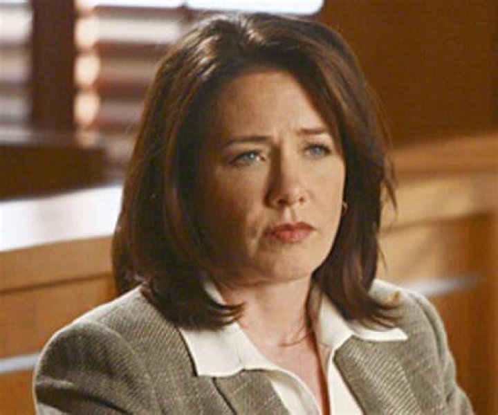 Ann Cusack Biography - Facts, Childhood, Family Life & Achievements