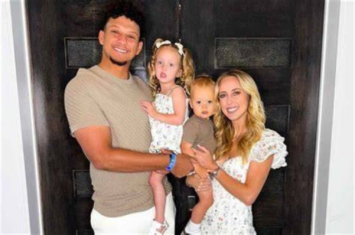 Anthony Barr family, wife, children, parents, siblings