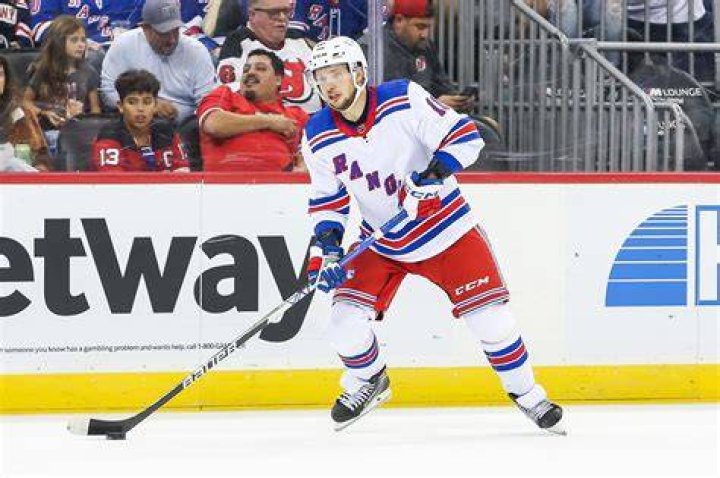 Artemi Panarin children: Does Artemi Panarin have a child? 1 Artemi Panarin