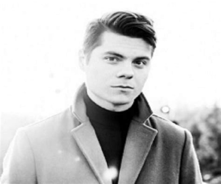 Atticus Mitchell Biography - Facts, Childhood, Family Life of Canadian Actor & Musician