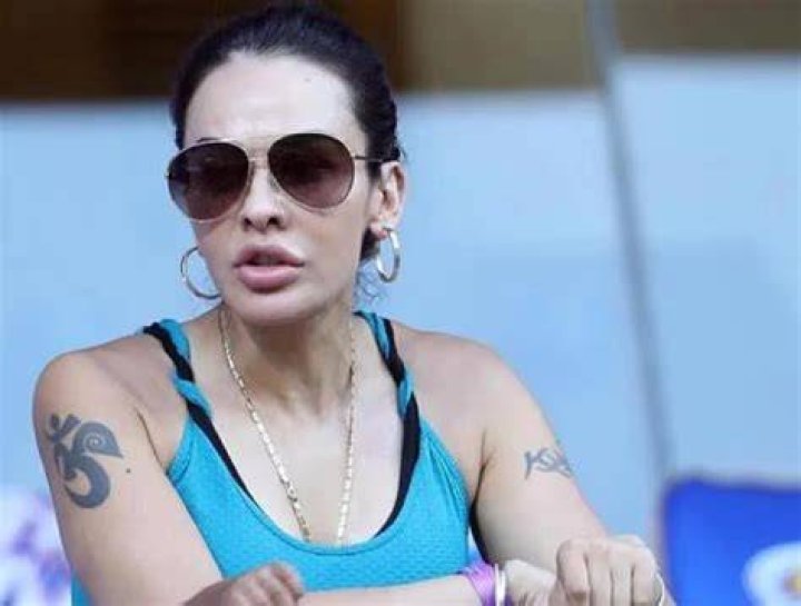 Ayesha Mukherjee Biography