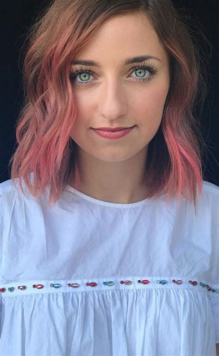 Bailey McKnight Biography