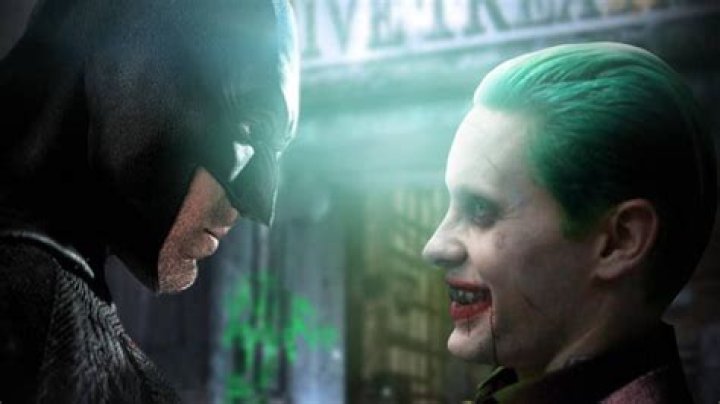 Ben Affleck’s Batman Clashes With Jared Leto’s Joker In Awesome DCEU Fan Art