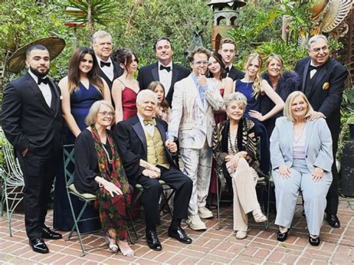 Bill Hayes family, wife, children, parents, siblings