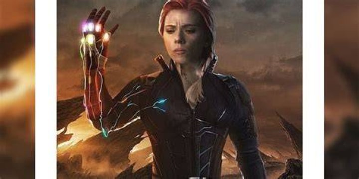 Black Widow Performs The Snap In Avengers: Endgame Fan Art
