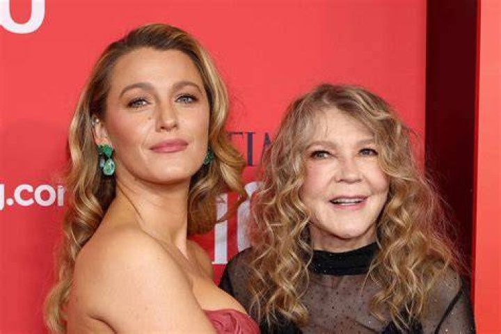 blake lively mother