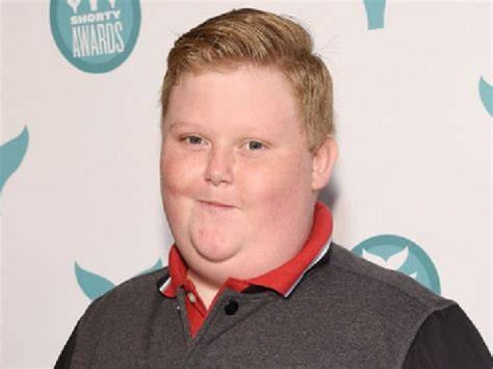 Brandon Bowen Biography