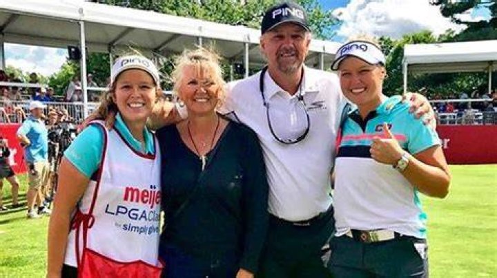 Brooke Henderson family, husband, children, parents, siblings