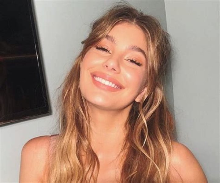 Camila Morrone Biography - Facts, Childhood, Family Life & Achievements