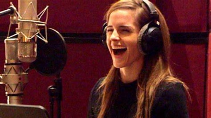 Can Emma Watson sing? – Celebrity