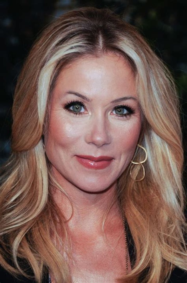 christina-applegate-136815.jpg