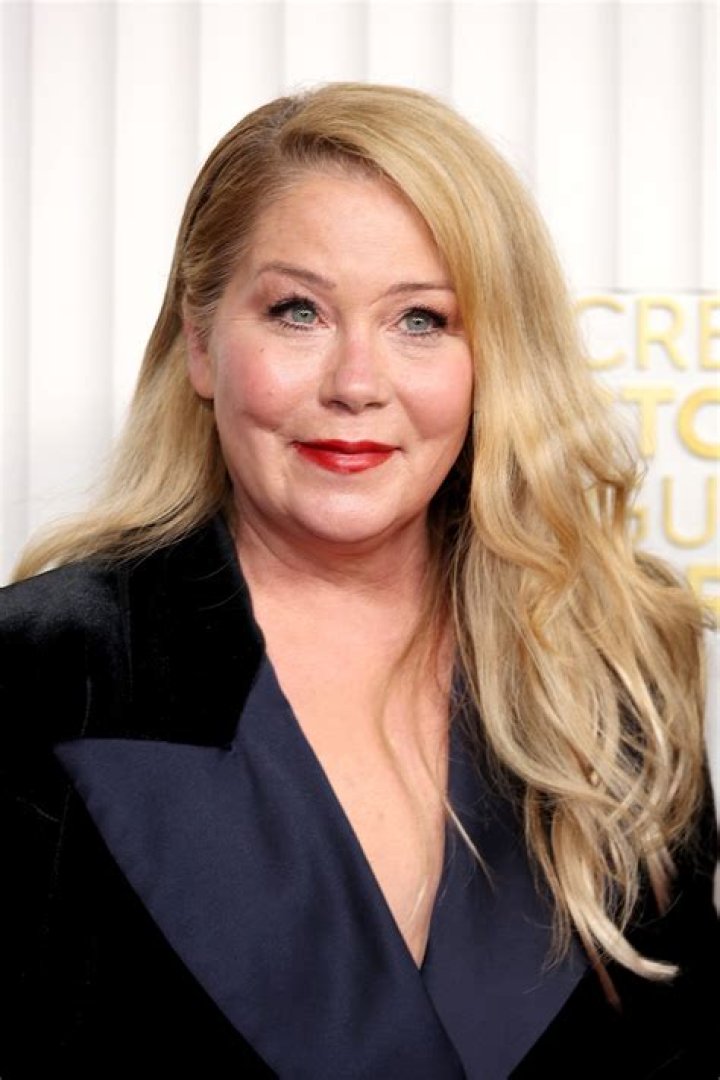 christina-applegate-136817.jpg