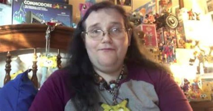 Christine Weston Chandler – Bio, Facts, Family of the YouTuber