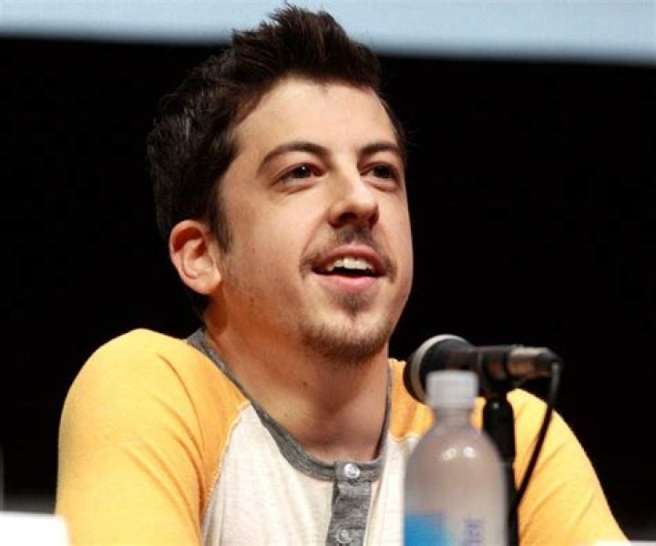 Christopher Mintz-Plasse Biography - Facts, Childhood, Family Life & Achievements