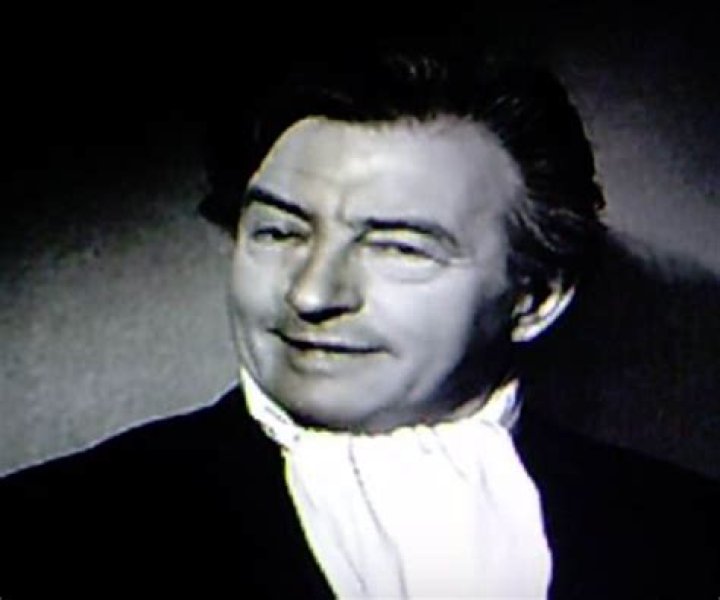 Claude Rains Biography - Facts, Childhood, Family Life & Achievements