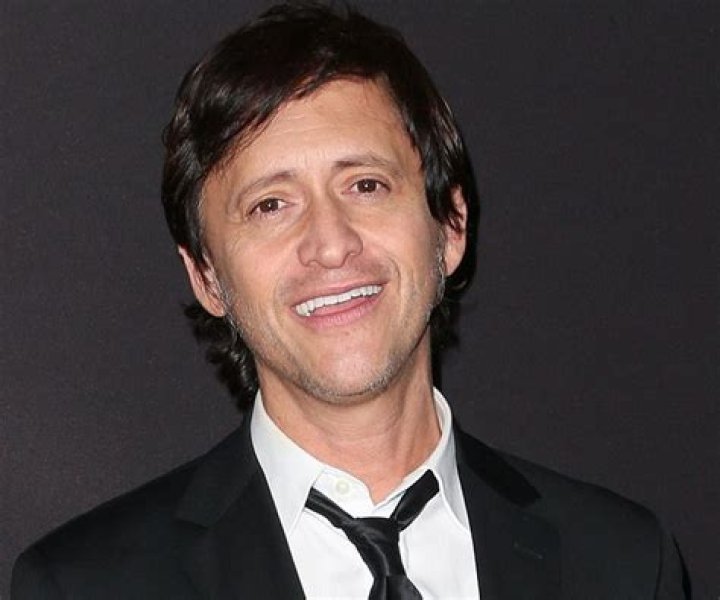 Clifton Collins Jr. Biography - Facts, Childhood, Family Life & Achievements
