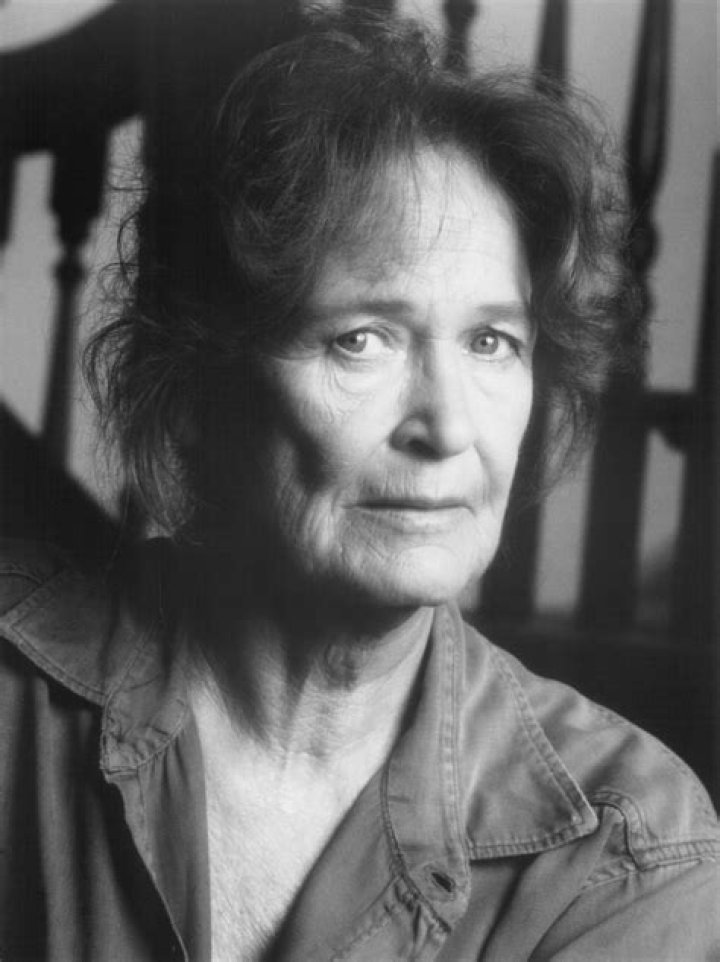 Colleen Dewhurst Biography
