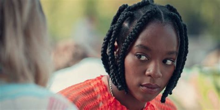 Corinna Brown as Tara in Heartstopper