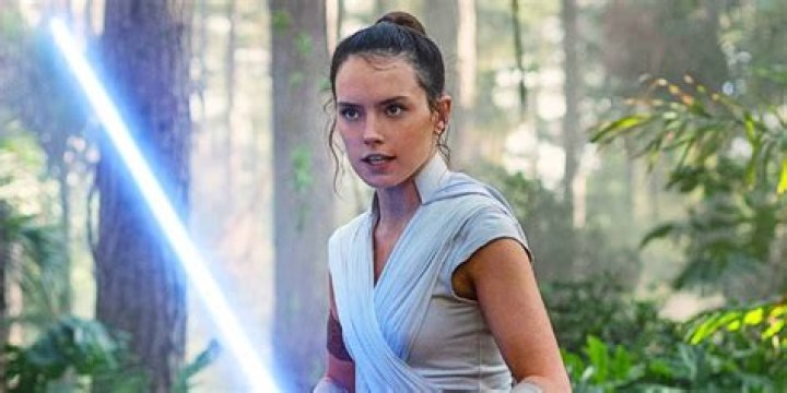 Daisy Ridley Confirms Rey’s Parents Will Be Revealed In Star Wars: The Rise Of Skywalker
