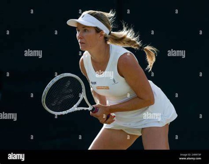 What surgery did tennis player Danielle Collins have? 1 Danielle Collins