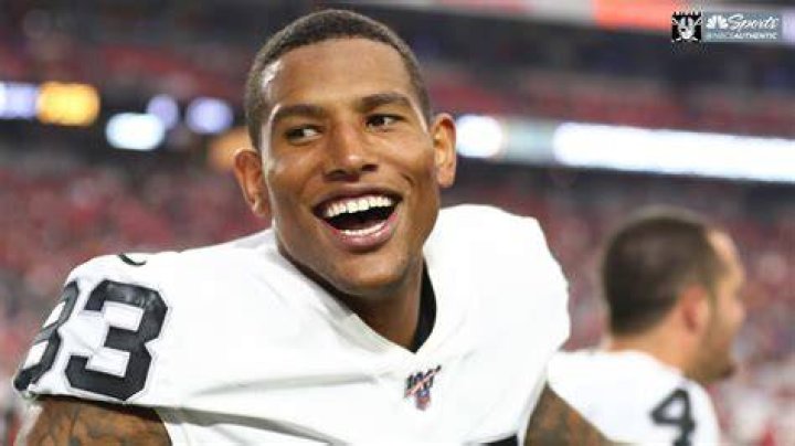 Darren Waller family, wife, children, parents, siblings 1 Darren Waller Biography Age Height Wife Net Worth Family
