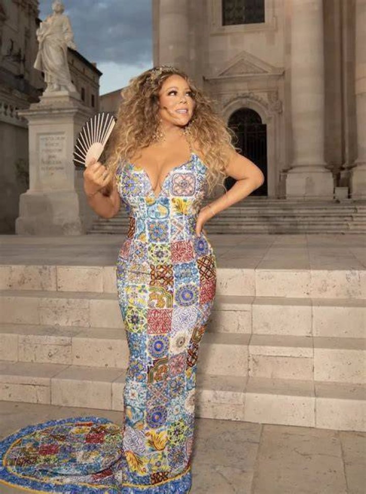 Did Mariah Carey wear her wedding dress in We Belong Together?