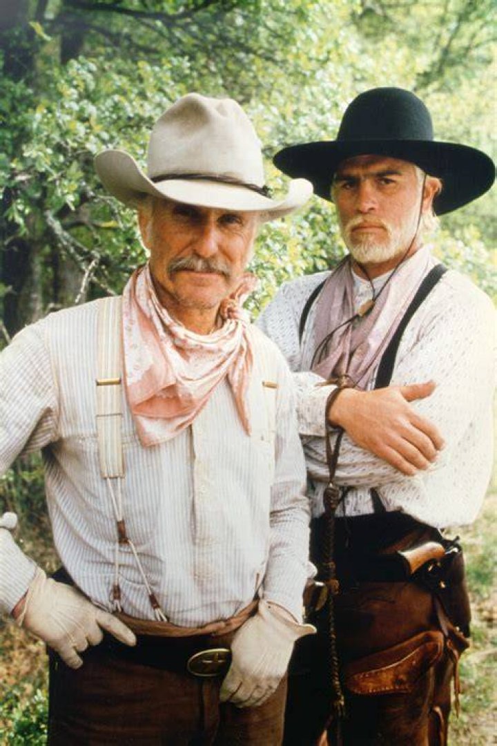 Did Tommy Lee Jones and Robert Duvall get along? Are Tommy Lee Jones and Robert Duvall friends?