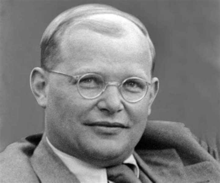 Dietrich Bonhoeffer Biography - Facts, Childhood, Family Life & Achievements