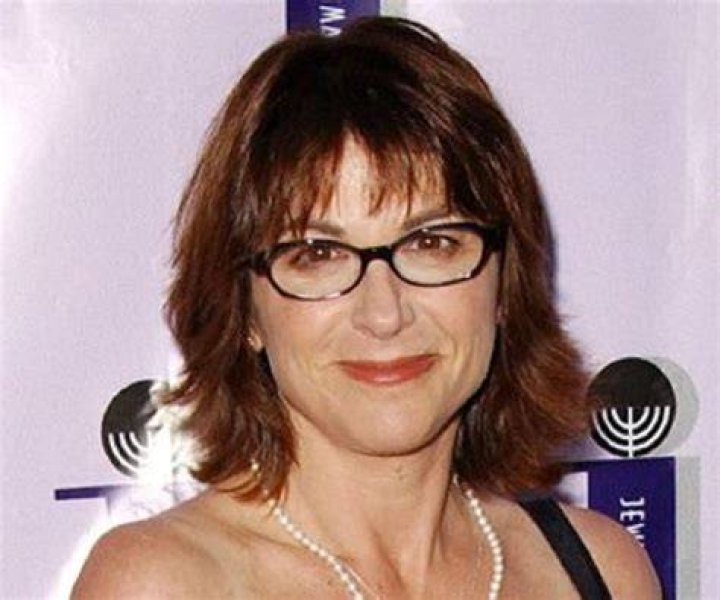 Dinah Beth Manoff Biography - Facts, Childhood, Family Life & Achievements of Actress