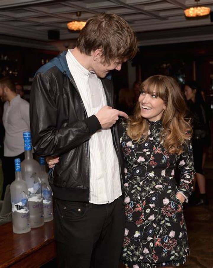 Do Lorene Scafaria And Bo Burnham Live Together? – Celebrity