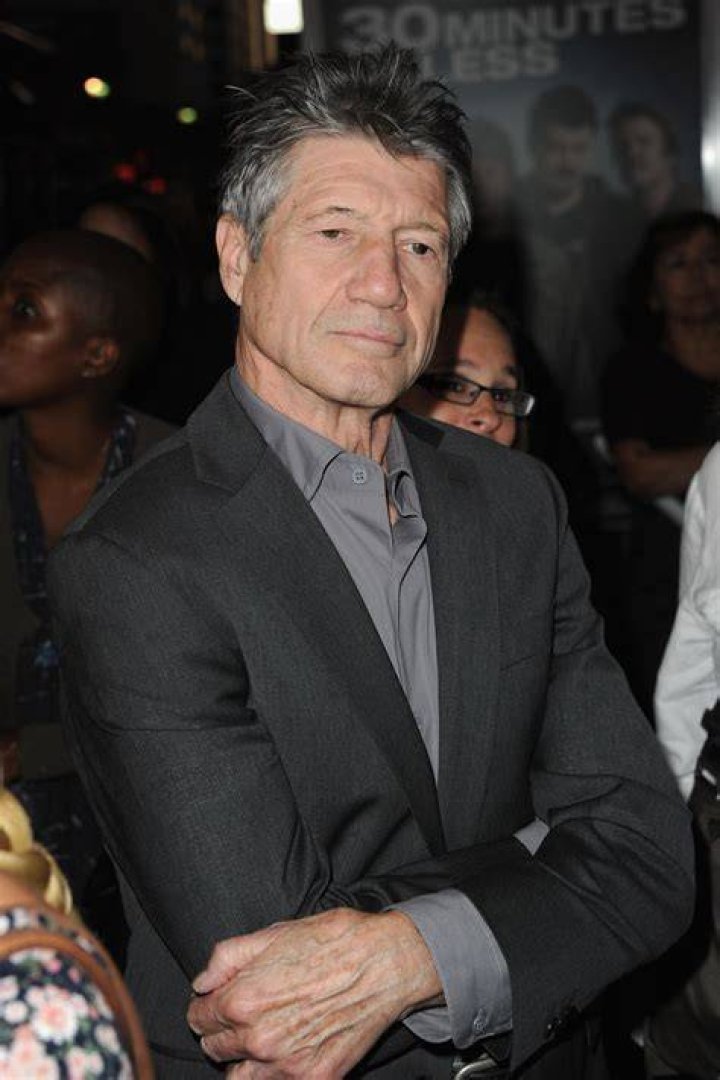 Does Fred Ward have a daughter? How many children did Fred Ward have?