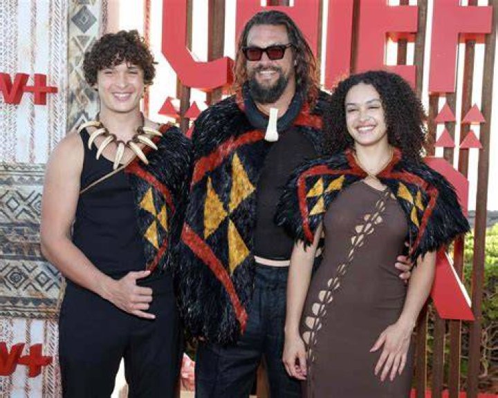 Does Jason Momoa have siblings?