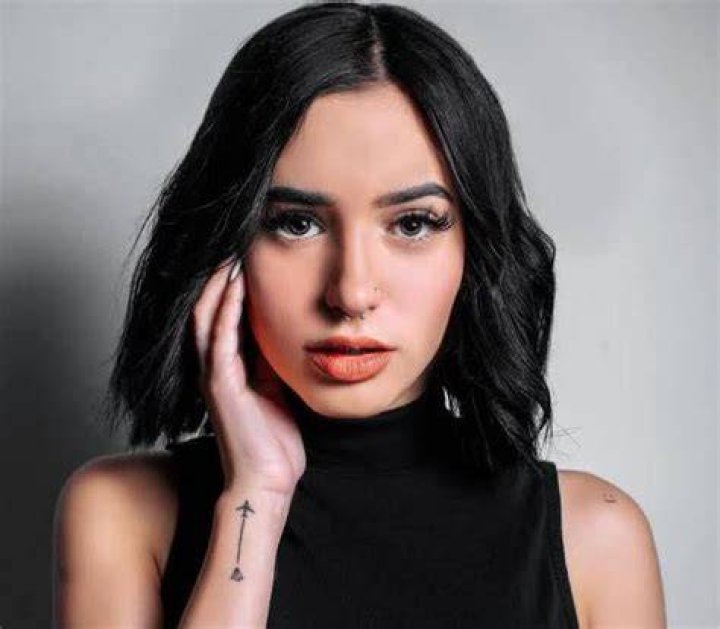 Domelipa Biography