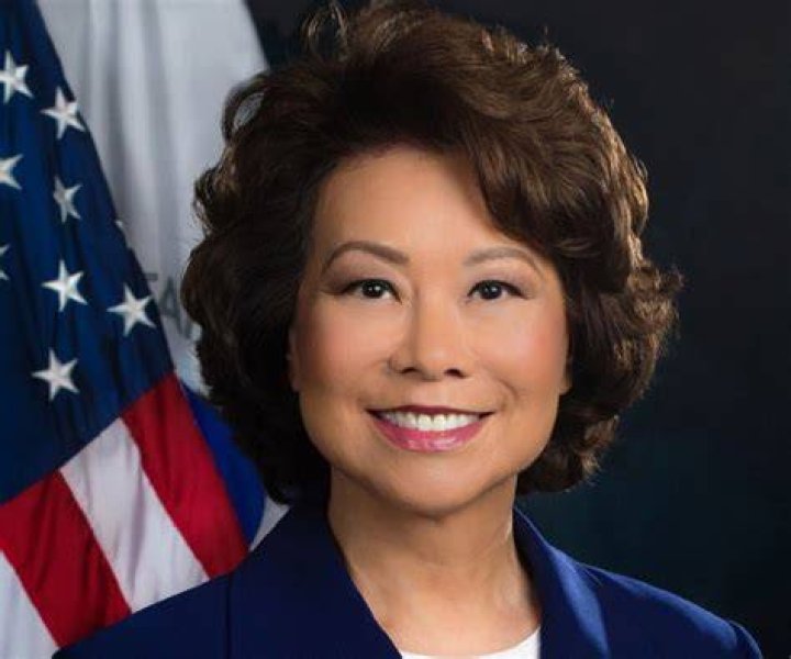 Elaine Chao Biography - Facts, Childhood, Family Life & Achievements