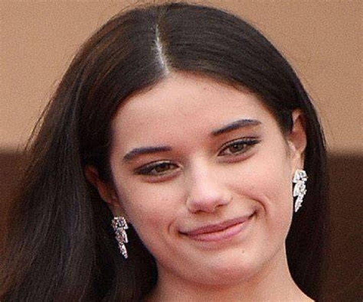 Ella Bleu Travolta – Bio, Facts, Family Life of Daughter of John Travolta