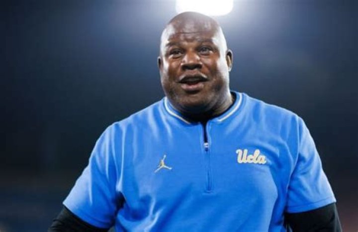 Eric Bieniemy Biography