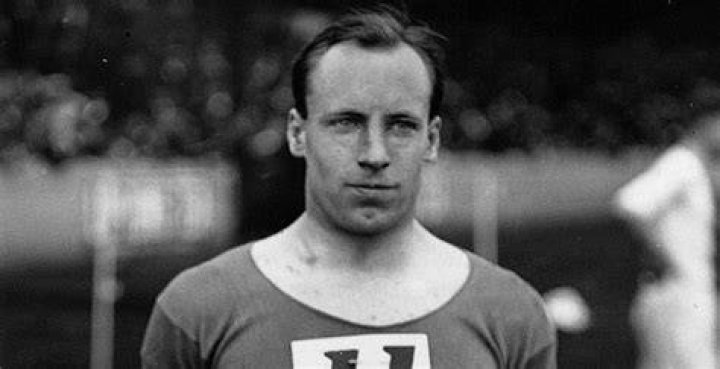 Eric Liddell Biography - Facts, Childhood, Family Life & Achievements