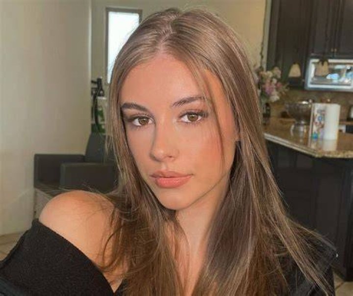 Eva Cudmore Biography