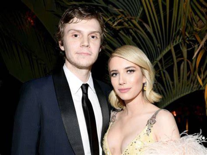 Evan Peters family, girlfriend, children, parents, siblings