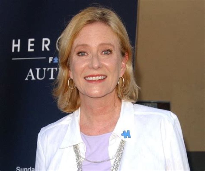 Eve Plumb Biography - Facts, Childhood, Family Life & Achievements