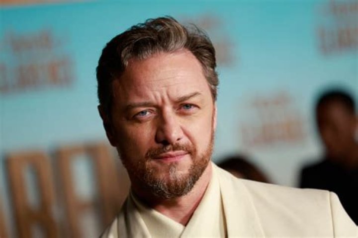 Famous People From Glasgow, Scotland & Celebs Born In Glasgow
