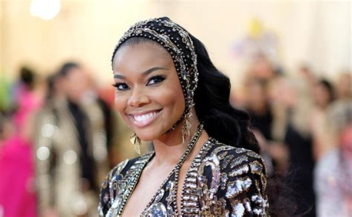Famous People From Omaha, Nebraska & Celebs Born In Omaha