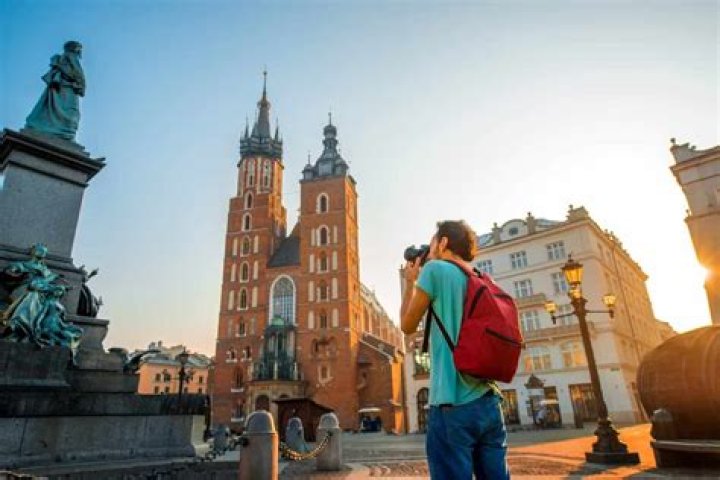 Famous People From Warsaw, Poland & Celebs Born In Warsaw