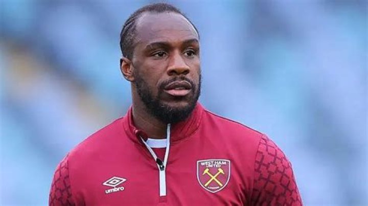 Fred (footballer) Bio, age, nationality, height, family, career goals, club, salary, net worth